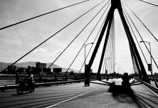 Crossing Cầu Sông Hàn Bridge